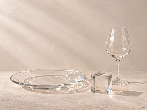 Glasplatte, Kristallblock und Weinglas